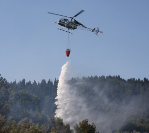 elicottero acqua incendio